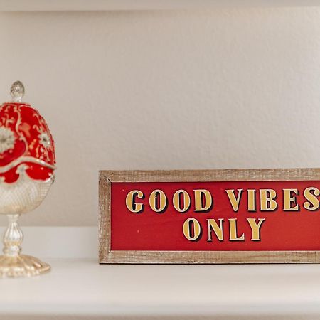 Villa Stylish Downtown Escape, Walk To Brewery -Pool & Relaxation Austin Esterno foto