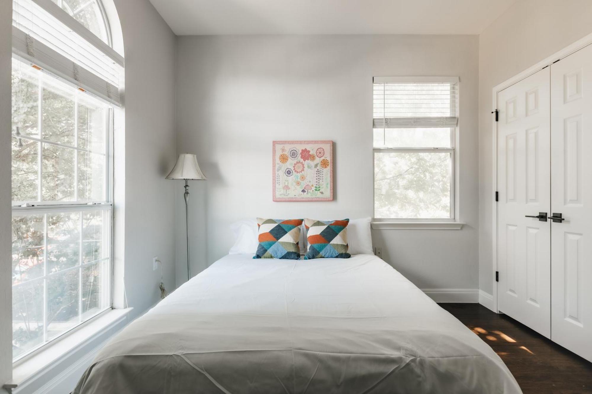 Villa Stylish Downtown Escape, Walk To Brewery -Pool & Relaxation Austin Esterno foto