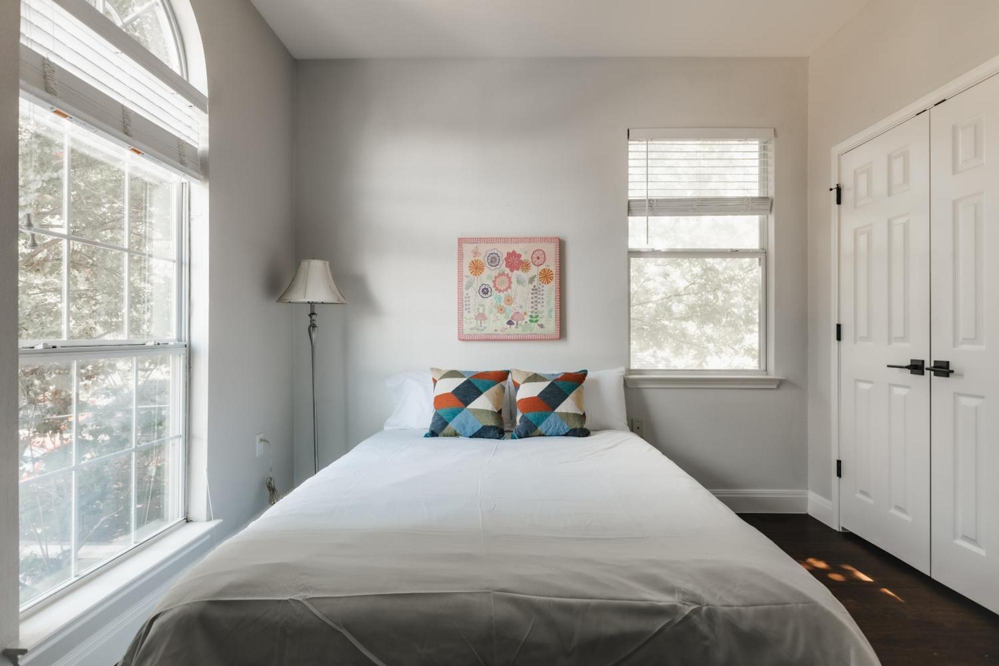 Villa Stylish Downtown Escape, Walk To Brewery -Pool & Relaxation Austin Esterno foto