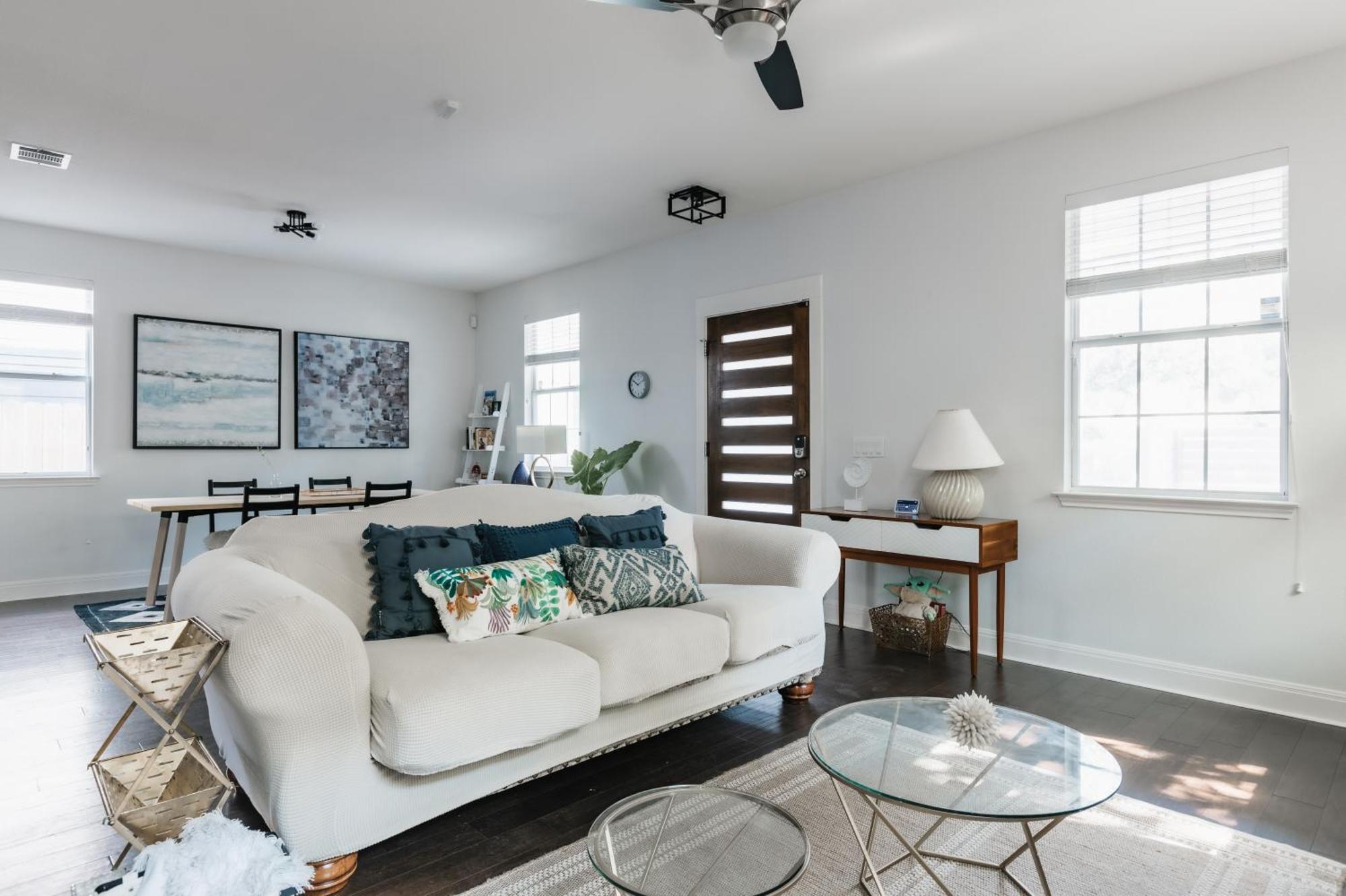 Villa Stylish Downtown Escape, Walk To Brewery -Pool & Relaxation Austin Esterno foto